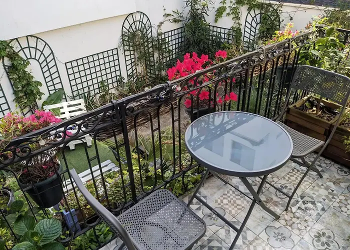 Maison Renovee Avec Jardinet Pres Paris 5 Minutes Du Metro
